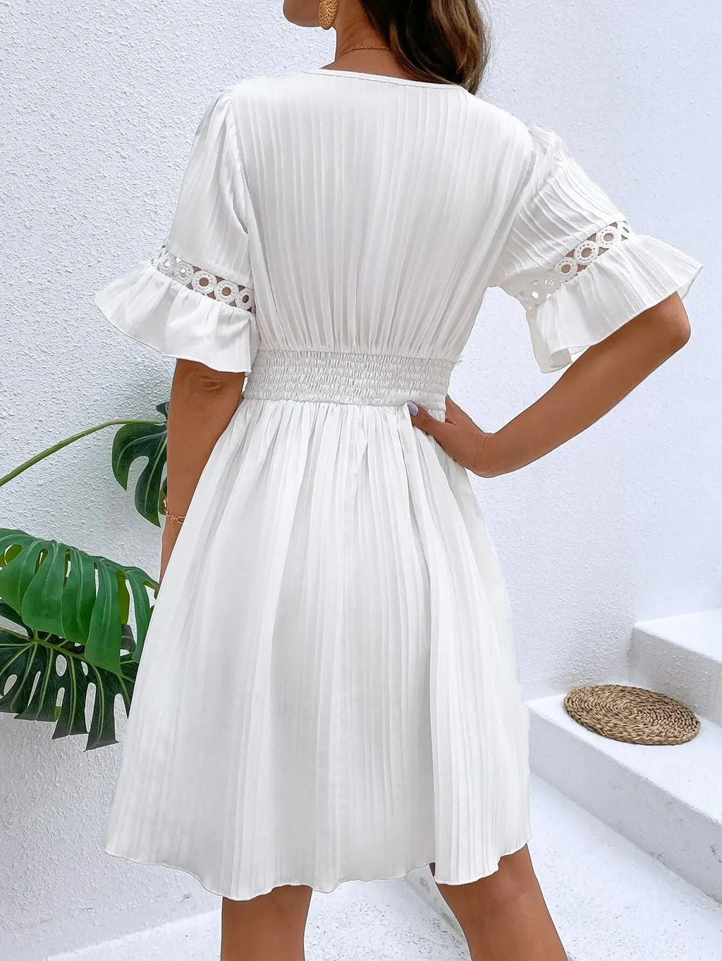 Women's Solid Dress 2025 New Summer Temperament Fashion Hollow Out V-neck Flared Sleeves Casual Women's Dress White Beach Dress